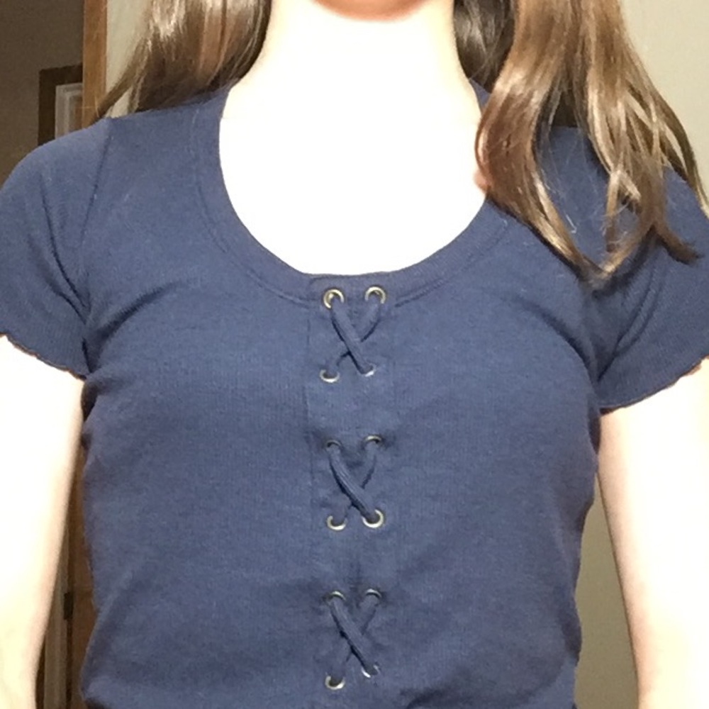 ✨Navy blue ribbed top✨